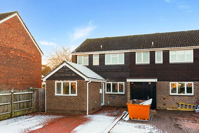 3 Bedroom End Of Terrace House For Sale In York Road, Hungerford, RG17