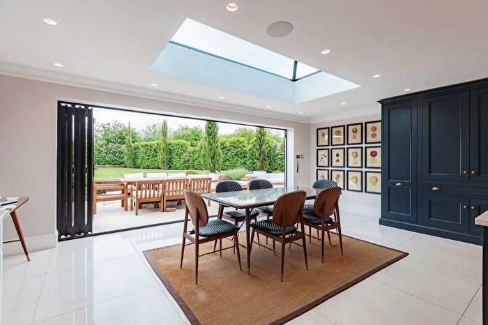 4 Bedroom Detached House For Sale In Blackmore Road, Blackmore, CM4