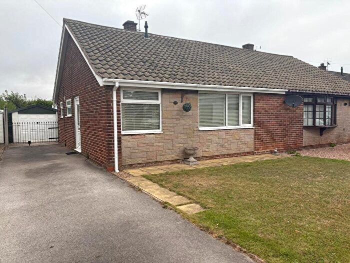 2 Bedroom Bungalow To Rent In Hudson Mount, Bolsover, S44