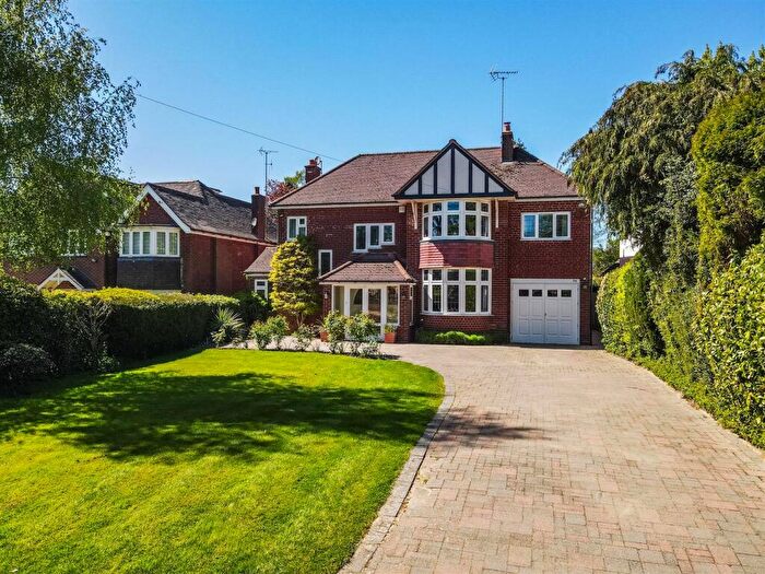 5 Bedroom Detached House For Sale In Knowle Wood Road, Dorridge, Solihull, B93