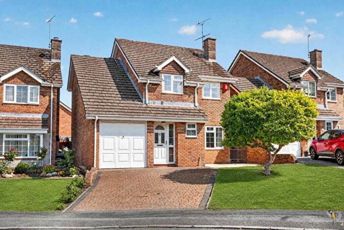 4 Bedroom Detached House For Sale In Grosmont Drive, Toothill, West Swindon, SN5