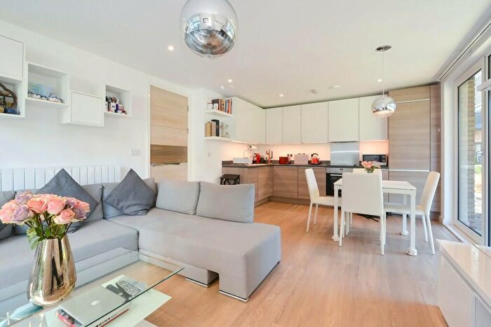 1 Bedroom Apartment To Rent In Marine Wharf, Canada Water, SE16