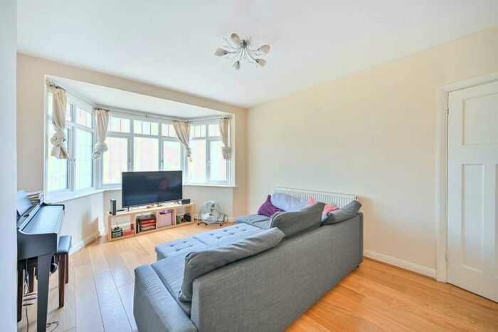 3 Bedroom Semi-Detached House To Rent In Kenley Road, Kingston, Kingston Upon Thames, KT1