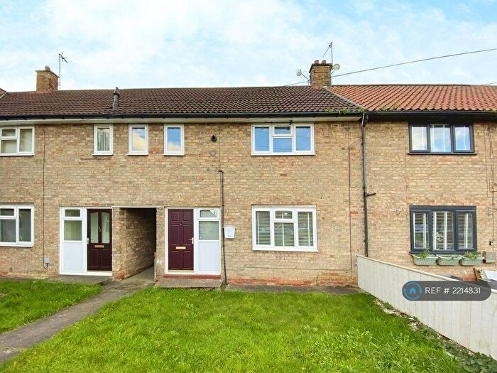 3 Bedroom Terraced House To Rent In Burcott Garth, Hull, HU4