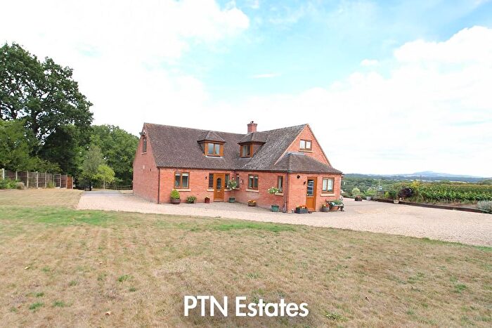 3 Bedroom Detached House To Rent In Greensforge Lane, Stourbridge, DY7