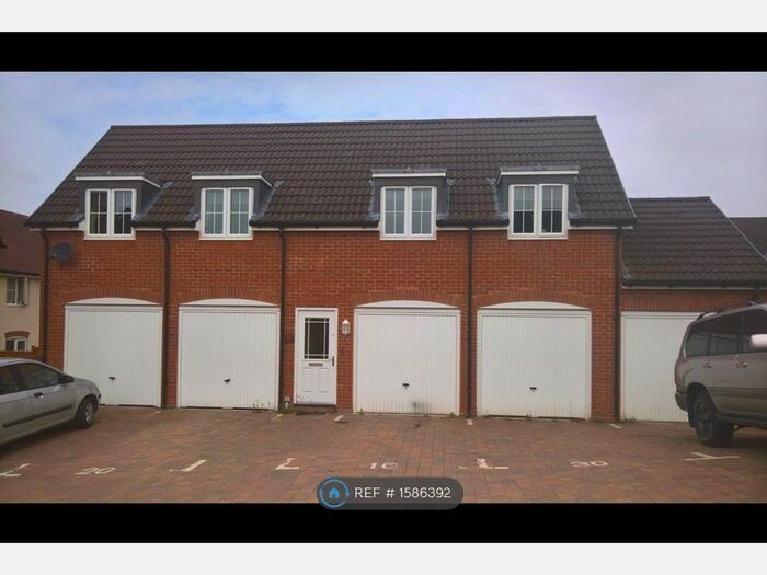 2 Bedroom Flat To Rent In Beaufort Park, Royal Wootton Bassett, SN4
