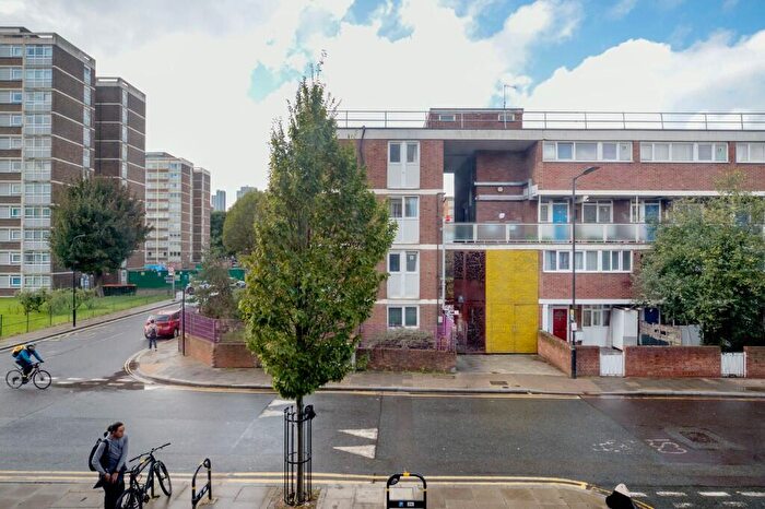 2 Bedroom Apartment To Rent In Pitfield Street, London, N1