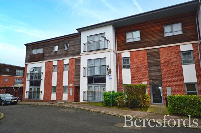 1 Bedroom Apartment To Rent In Brant Court, Riverside Close, RM1