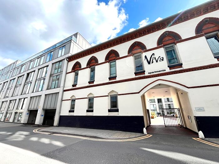 2 Bedroom Flat To Rent In Viva, Birmingham, B1
