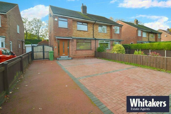 3 Bedroom Semi-Detached House To Rent In East Dale Road, Melton, HU14