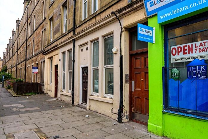 2 Bedroom Flat To Rent In Caledonian Road, Dalry, Edinburgh, EH11