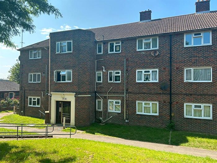 1 Bedroom Flat For Sale In Cambria Avenue, Rochester, ME1