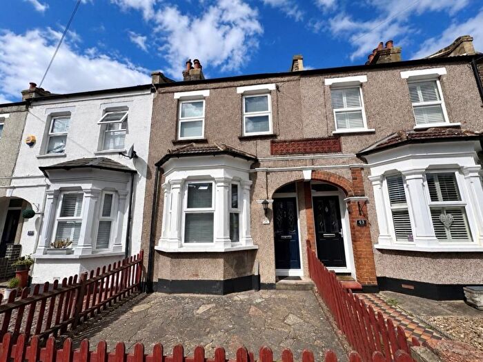 3 Bedroom Terraced House For Sale In South Gipsy Road, Welling, DA16