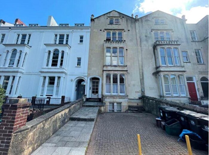 1 Bedroom Apartment To Rent In Oakfield Road, Clifton, Bristol, BS8