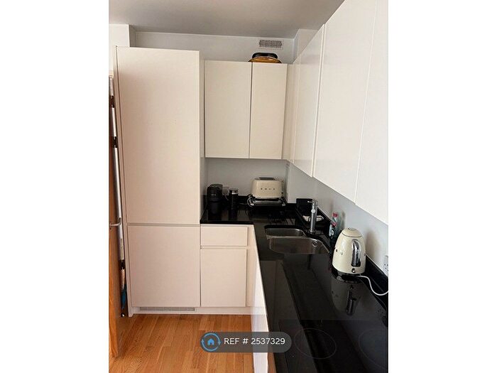 1 Bedroom Flat To Rent In Print Works, London, SE17