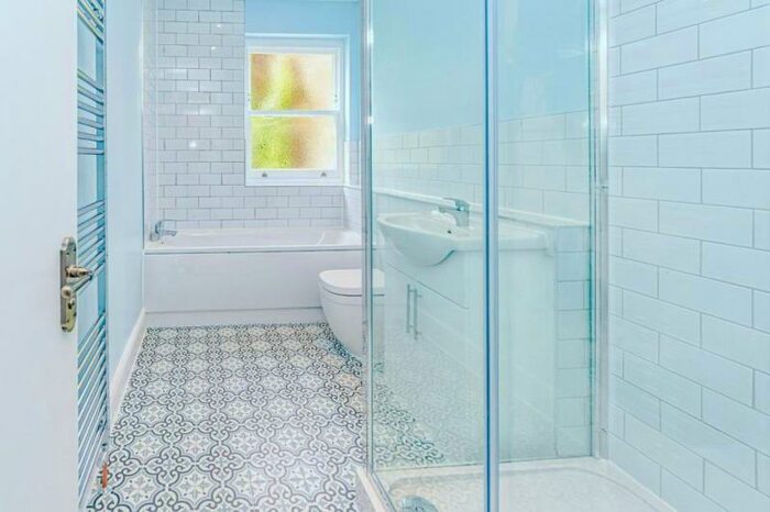 2 Bedroom Flat To Rent In Victoria Crescent, Crystal Palace, London, SE19