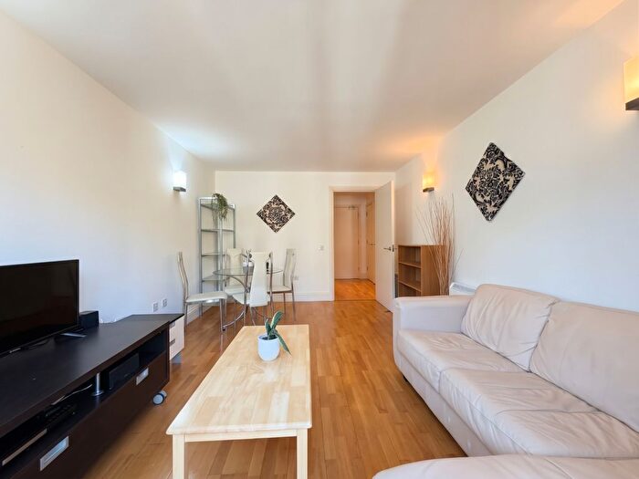 1 Bedroom Flat To Rent In Plumbers Row, London, E1