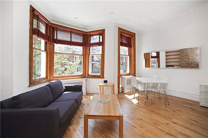 1 Bedroom Flat To Rent In Aynhoe Road, London, W14