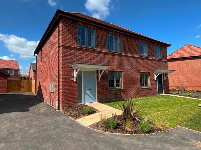 3 Bedroom Property To Rent In Carter Meadow, Warwick, CV34