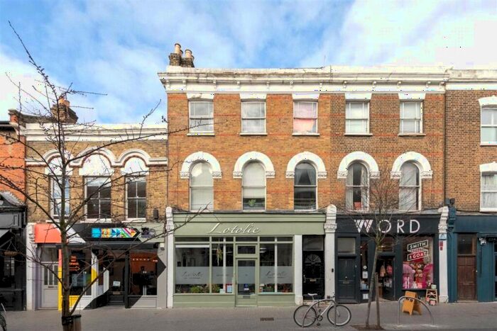 1 Bedroom Flat To Rent In Orford Road, Walthamstow, London, E17