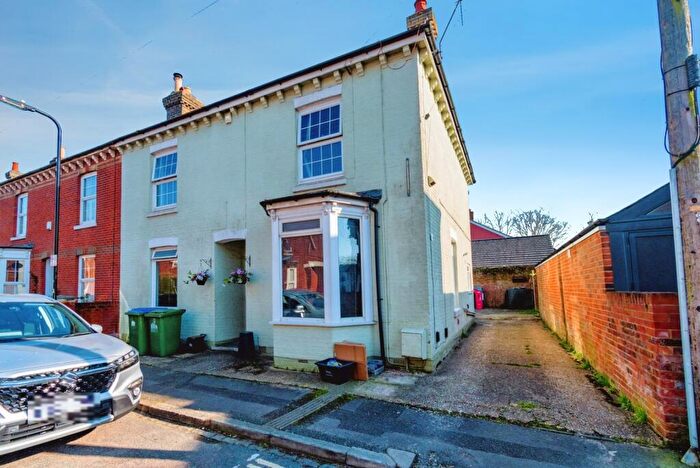 2 Bedroom Flat For Sale In Brighton Road, Southampton, Hampshire, SO15