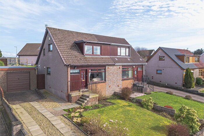 3 Bedroom Villa For Sale In Glenfield Road, Cowdenbeath, KY4