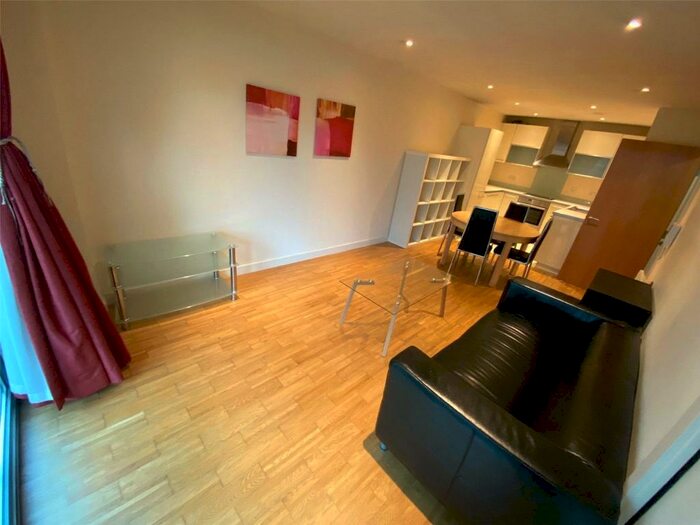 2 Bedroom Apartment To Rent In St Georges Island, Kelsoe Place, Manchester, M15