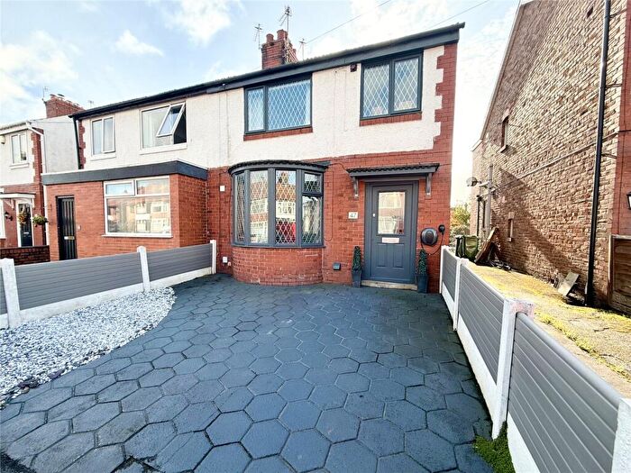 3 Bedroom Semi Detached House For Sale In Rutland Avenue, Poulton-le-Fylde, Lancashire, FY6