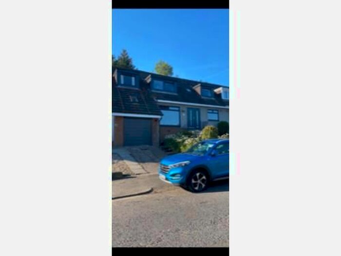 5 Bedroom Semi-Detached House To Rent In Rodger Avenue, Newton Mearns, G77