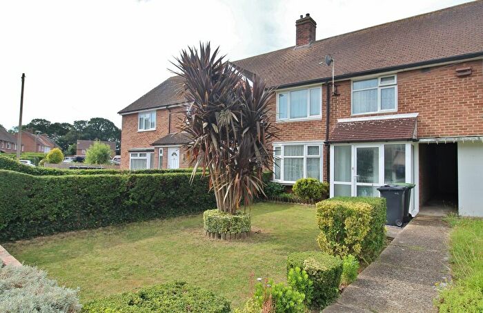 3 Bedroom Terraced House For Sale In Kings Road, Hayling Island, PO11