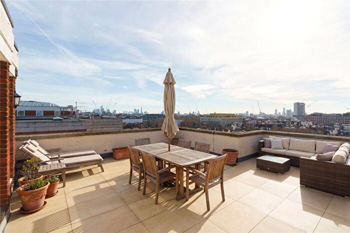 4 Bedroom Flat For Sale In Hereford House, North Row, Mayfair, London, W1K