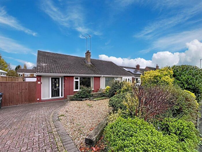 2 Bedroom Semi-Detached Bungalow For Sale In Beech Drive, Kenilworth, CV8