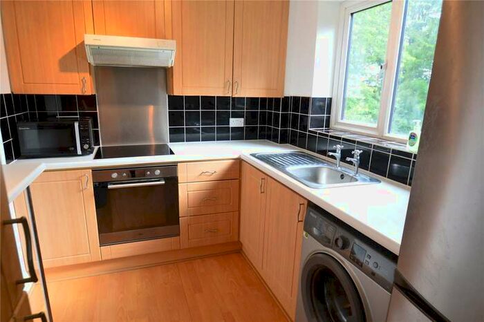 1 Bedroom Apartment To Rent In Fairbairn Close, Purley, CR8
