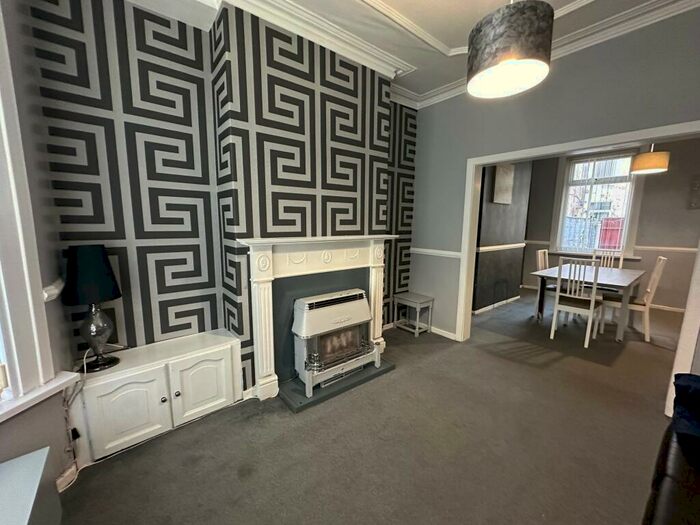 2 Bedroom Terraced House To Rent In Woodbine Steet, L5