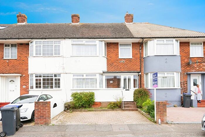 3 Bedroom Terraced House For Sale In Old Shoreham Road (Slip Road), Southwick, Brighton, West Sussex, BN42
