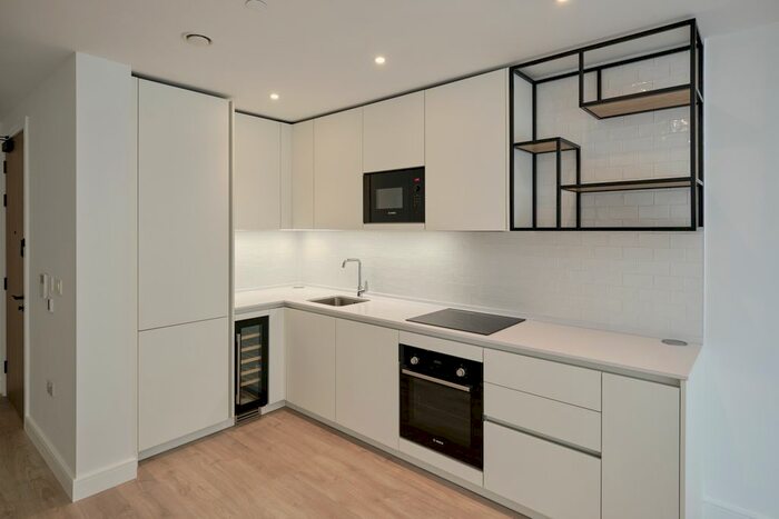 2 Bedroom Flat To Rent In Belgrave Road, Wembley, HA0