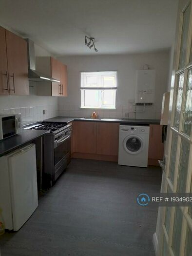 1 Bedroom Flat To Rent In Plymouth, Plymouth, PL1