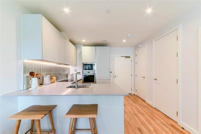 1 Bedroom Flat To Rent In Lyons Dock House, Oldfield Lane North, Greenford, UB6