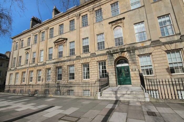 2 Bedroom Apartment To Rent In Connaught Mansions, BA2