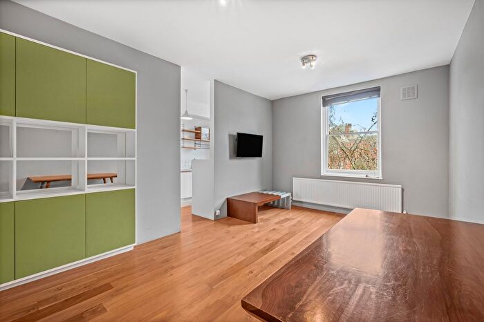 1 Bedroom Flat For Sale In Winchester Road, Swiss Cottage, NW3