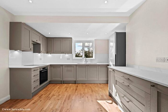 2 Bedroom Apartment To Rent In Linden Close, Thames Ditton, KT7