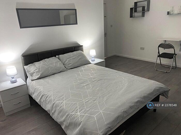 3 Bedroom Flat To Rent In Milner Street, South Shields, NE33