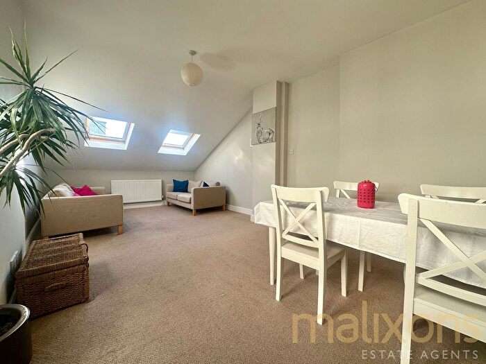 2 Bedroom Flat To Rent In Garratt Terrace, London, SW17