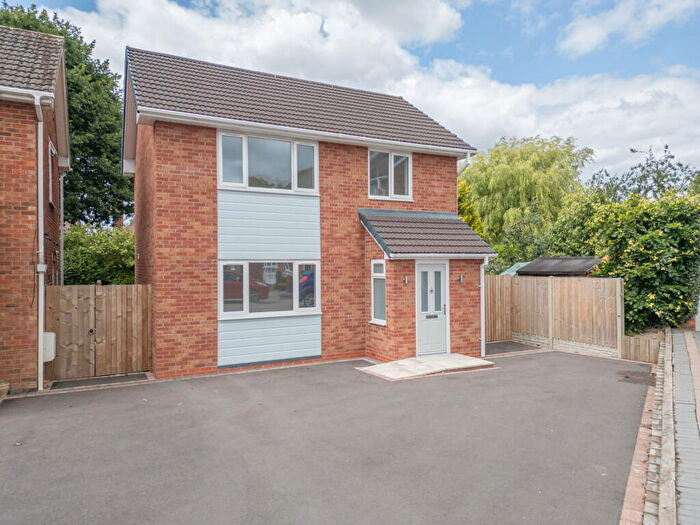 3 Bedroom Detached House For Sale In Hoopers Lane, Astwood Bank, B96