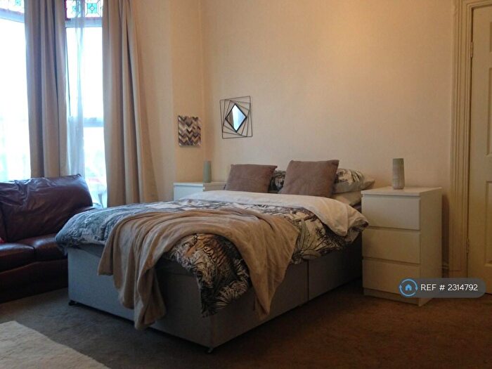 5 Bedroom Terraced House To Rent In Stapleton Road, Bristol, BS5