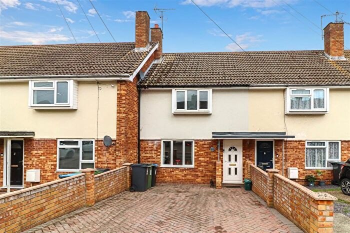 2 Bedroom Terraced House For Sale In Sacombe Road, Hemel Hempstead, Hertfordshire, HP1