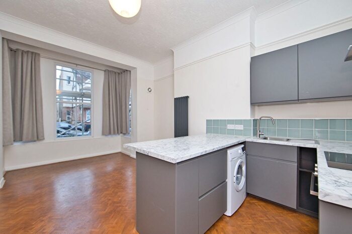1 Bedroom Flat To Rent In Surrey Road, Cliftonville, Margate, CT9