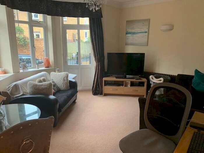 2 Bedroom Apartment To Rent In Miller House, Woodford Green, IG8