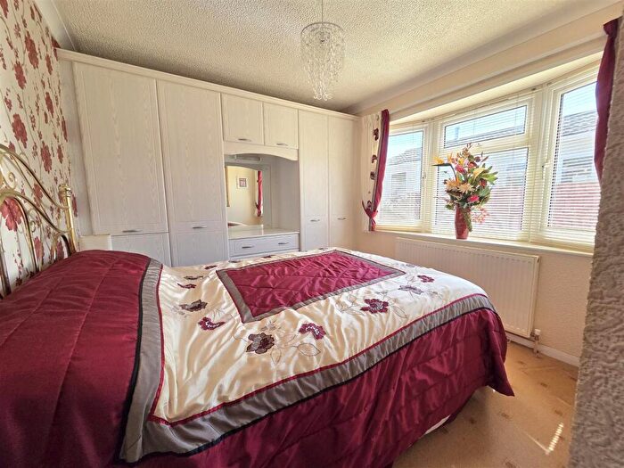 2 Bedroom Park Home For Sale In Severn Bank Park, Stourport-On-Severn, DY13