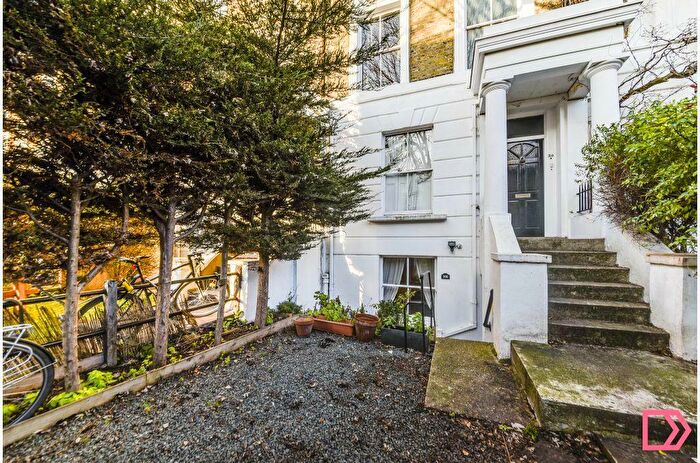 1 Bedroom Maisonette To Rent In B Elmore Street, London, N1